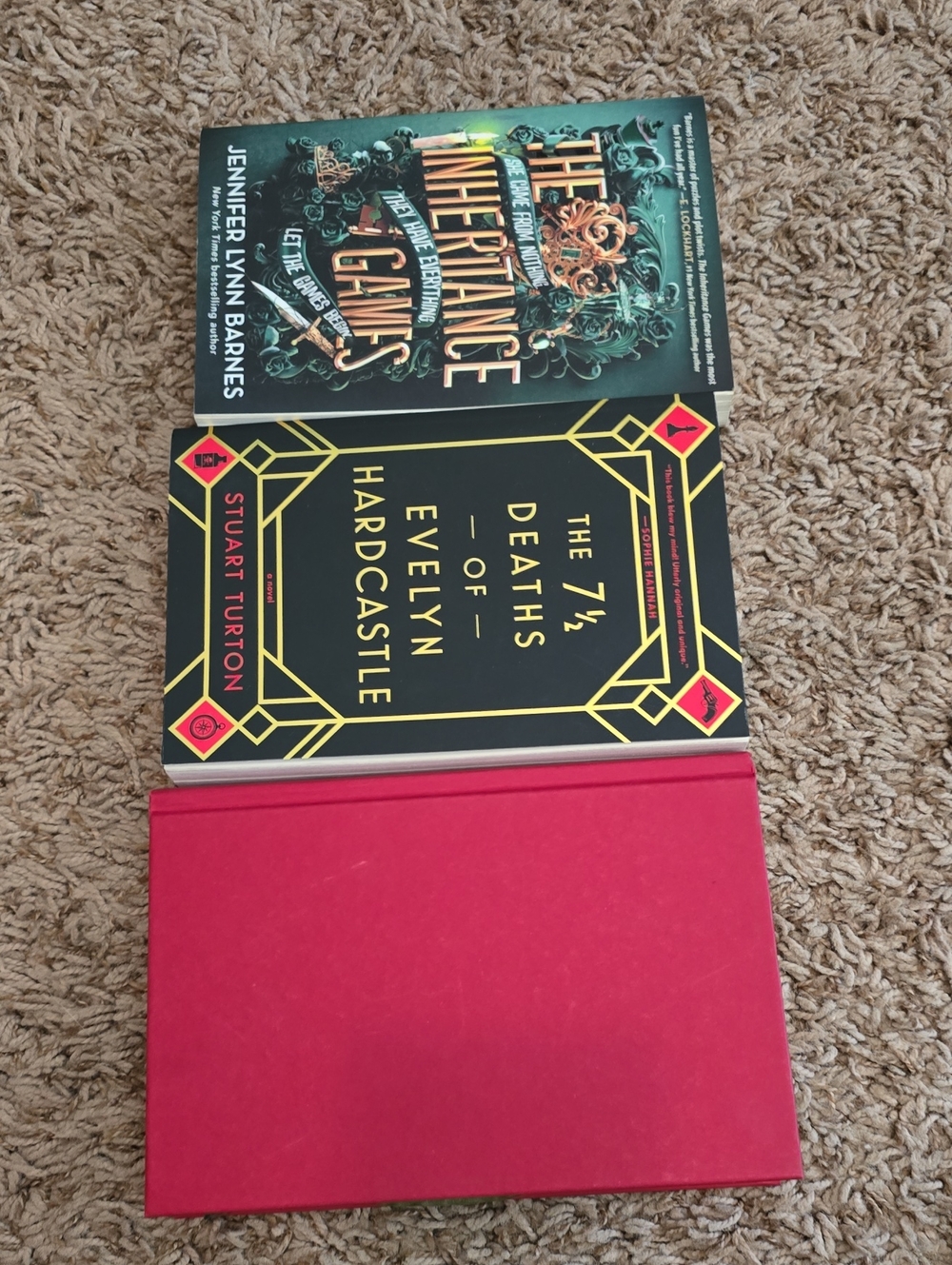 Stuart Turton The 7½ Deaths of Evelyn Hardcastle - Black & Yellow Hardcover